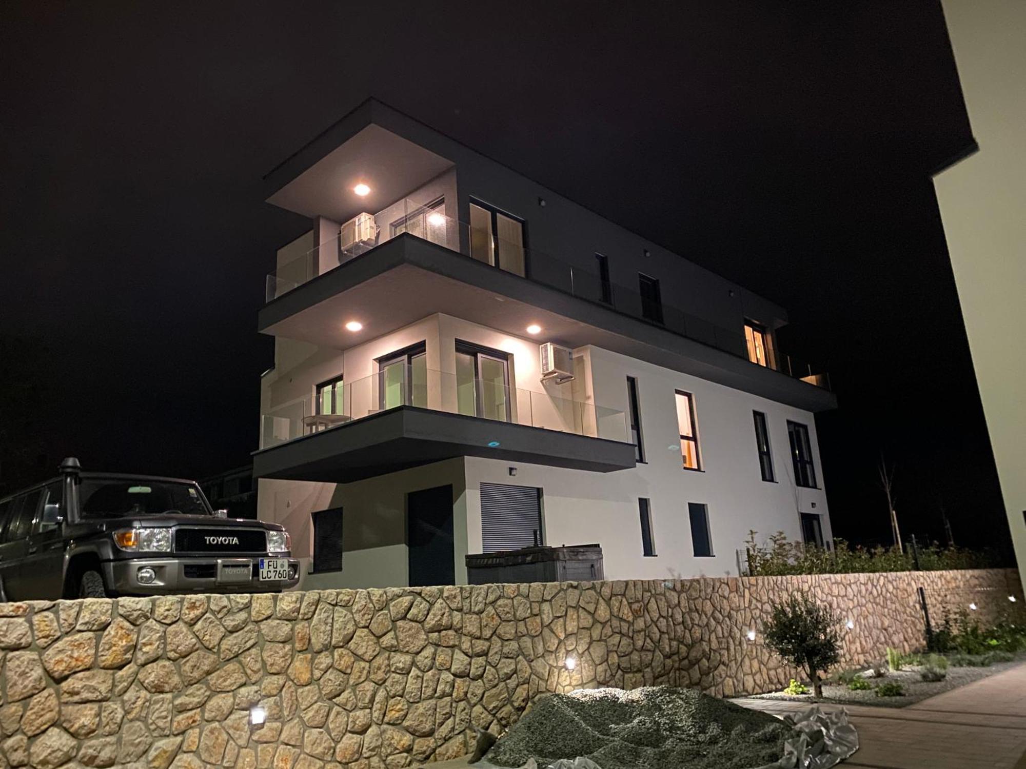 4Star Seaview Penthouse Krk Apartment Кърк Екстериор снимка